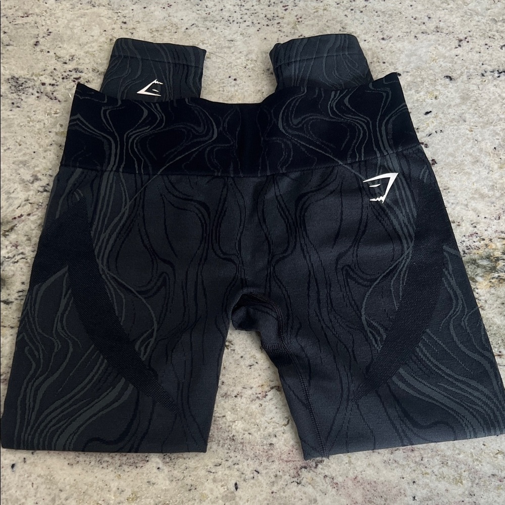 Gymshark Black and Gray Patterned Leggings